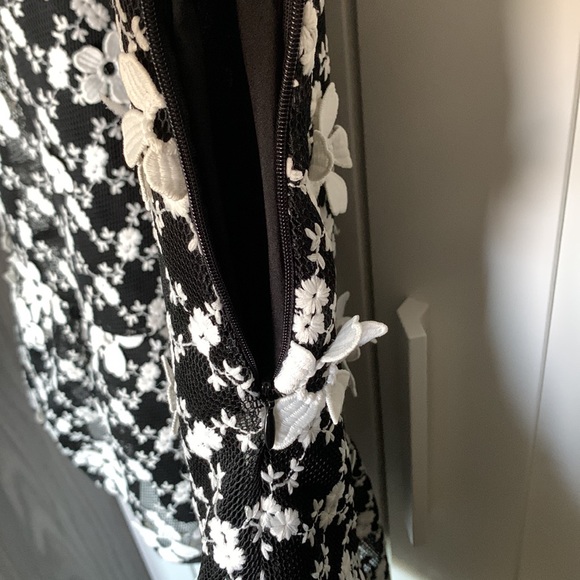 Micheal Kors Embroidered Black and White Floral Dress - Picture 8 of 12